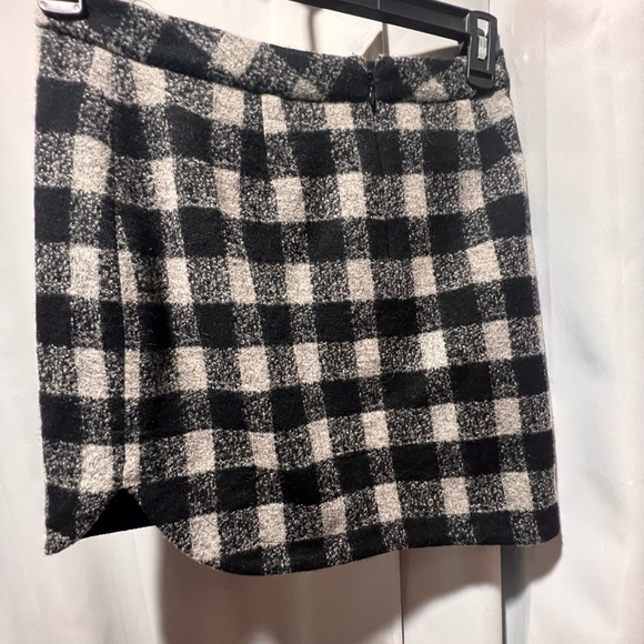 Madewell Buffalo Check Wool  Mini Skirt in Black and White - Picture 5 of 6